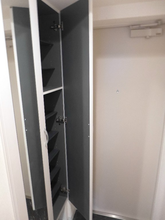 オンズマリーナ 玄関