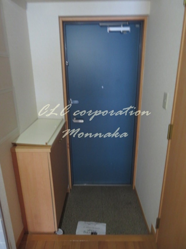 リ・ボーン　エンドー  玄関