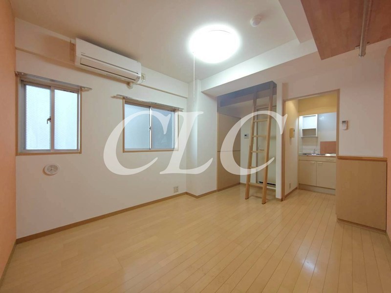 上野イースト リビング