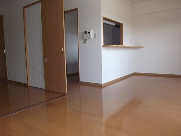 イーストイン リビング