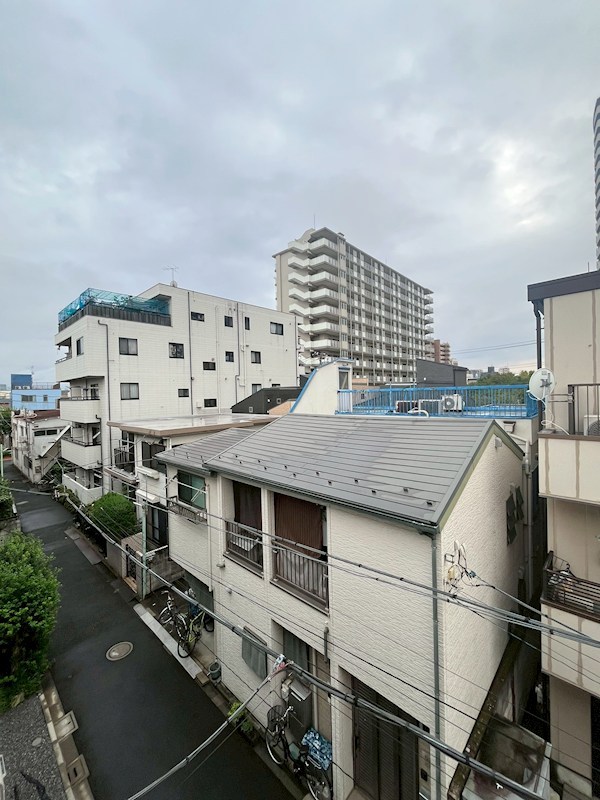 ルミエール荒川町屋 ベランダ