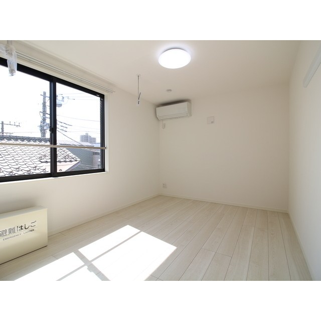 エクセラン西尾久West リビング