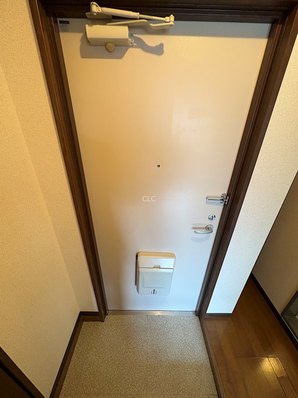 シャトレ千野 玄関