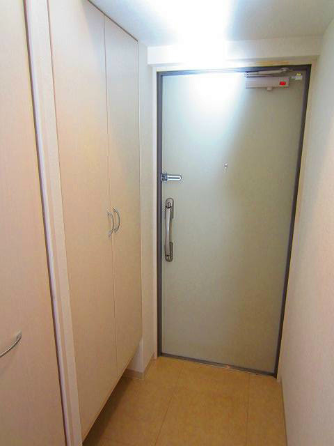 ヴェルドミール  玄関