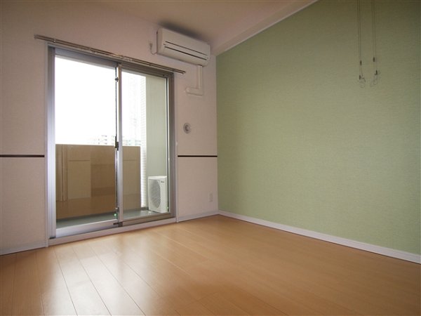 ロイヤルパークス新田 ベッドルーム