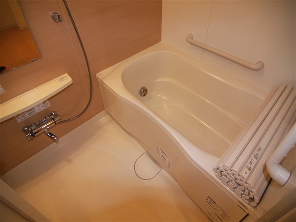 ロイヤルパークス新田 風呂画像