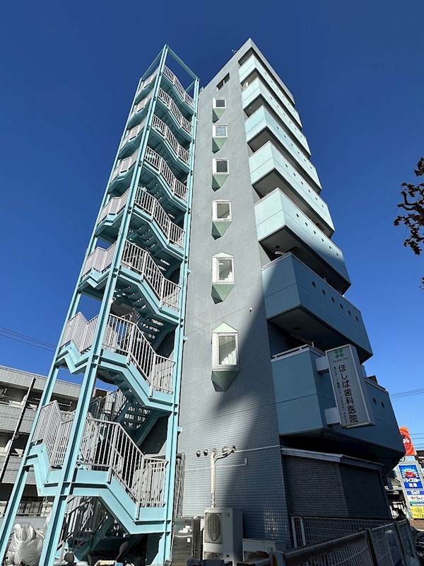 アルベール 外観