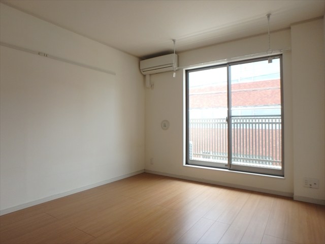 メゾン・ド・ルピナス  ベッドルーム