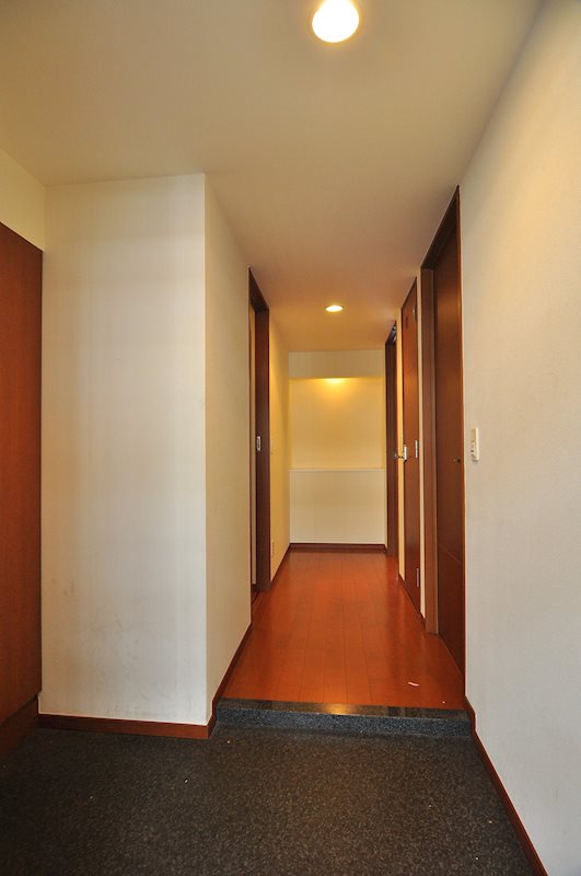 ロイヤルパークスリバーサイド 玄関