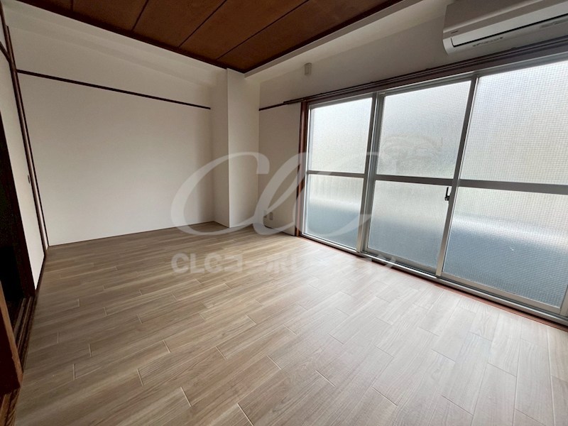 土清ビル ベッドルーム