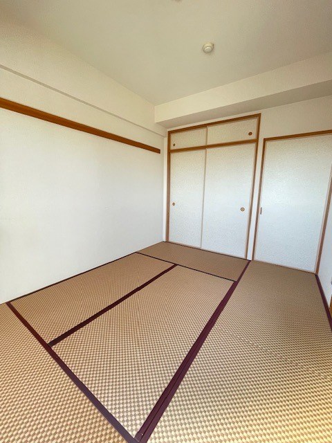 アウラ１０ ベッドルーム