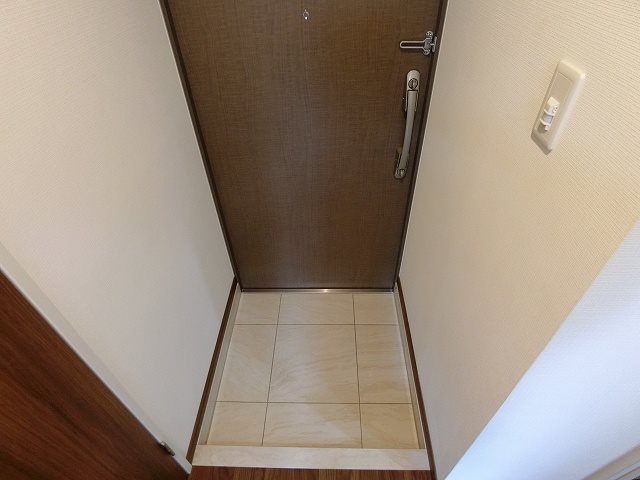 リベール西片 玄関