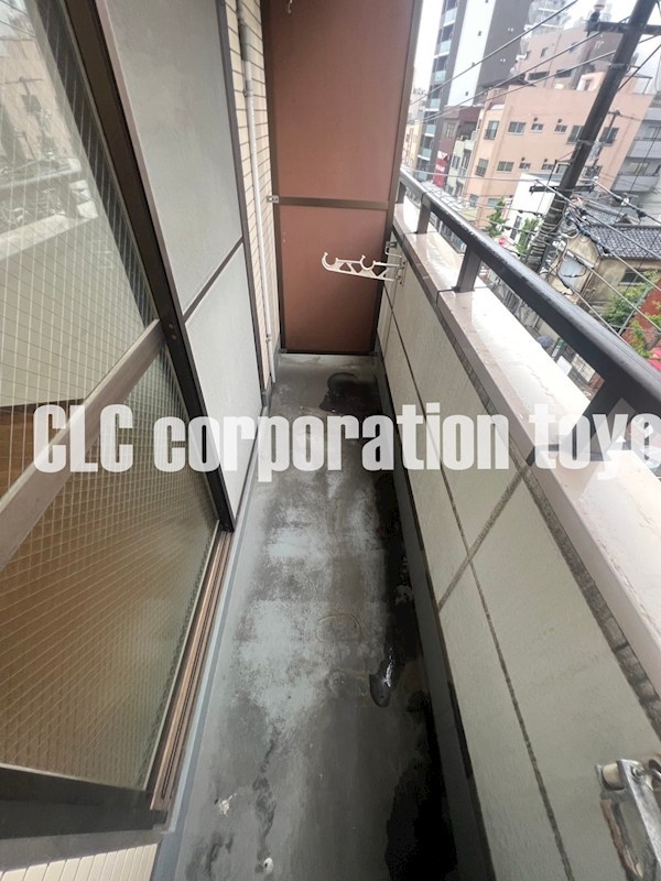 岩瀬ビル ベランダ