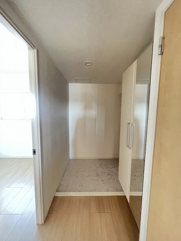 グランドアプティー 玄関