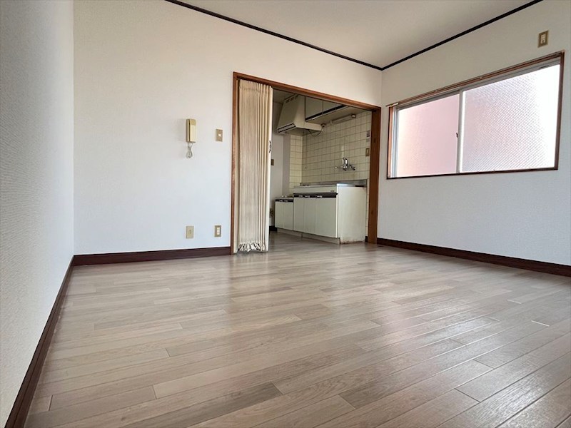 つるやビル  リビング