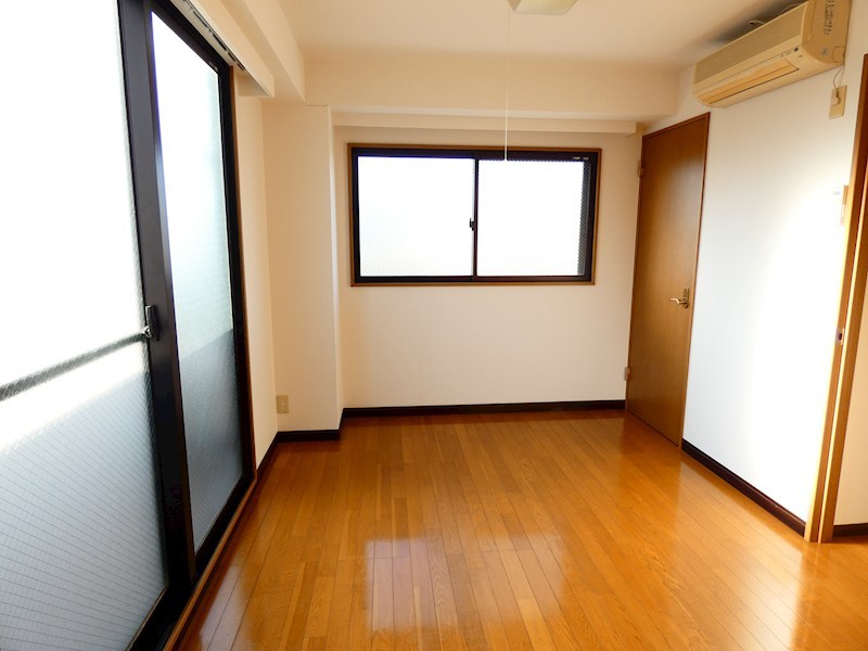 ベルカルフール ベッドルーム