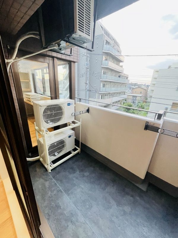 Belleviage Ayase ベランダ