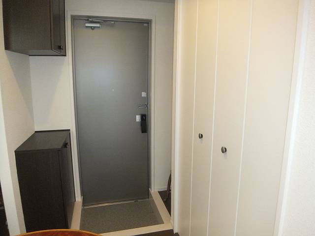 フラワームーン 玄関