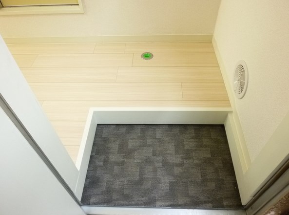 パヴィヨン平井 玄関