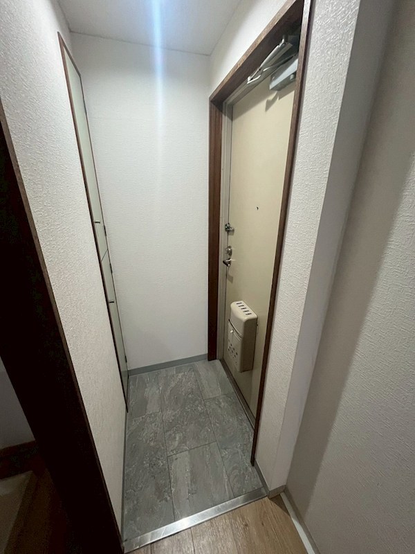 ローレルハイツ 玄関