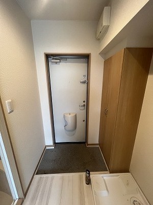 フローラ東小岩 玄関