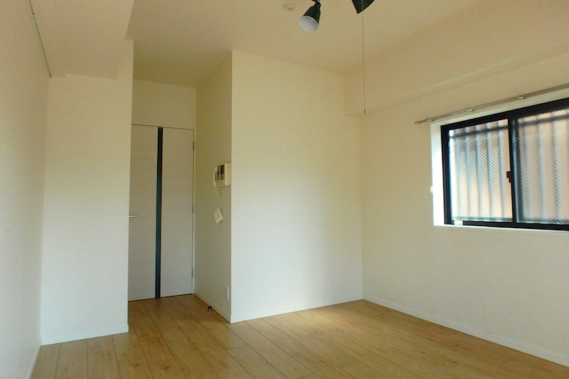 WEST　VINE リビング