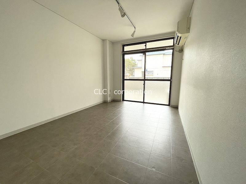 モア6 リビング