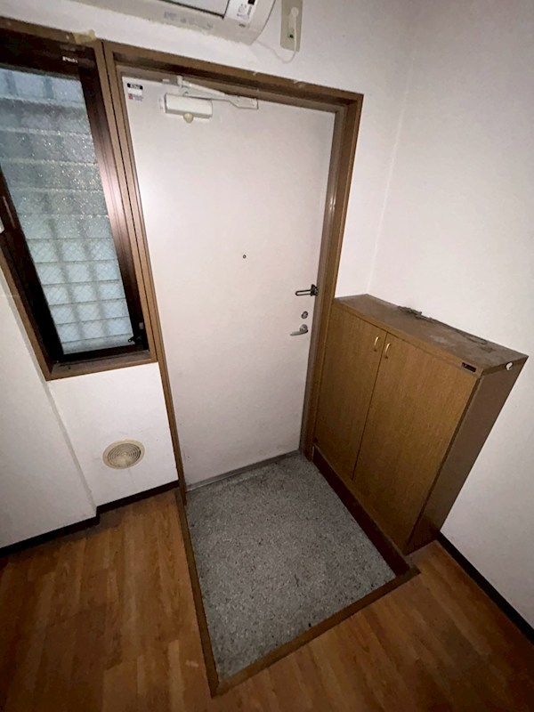 フォートリス・エス 玄関