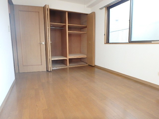 村山ビル リビング