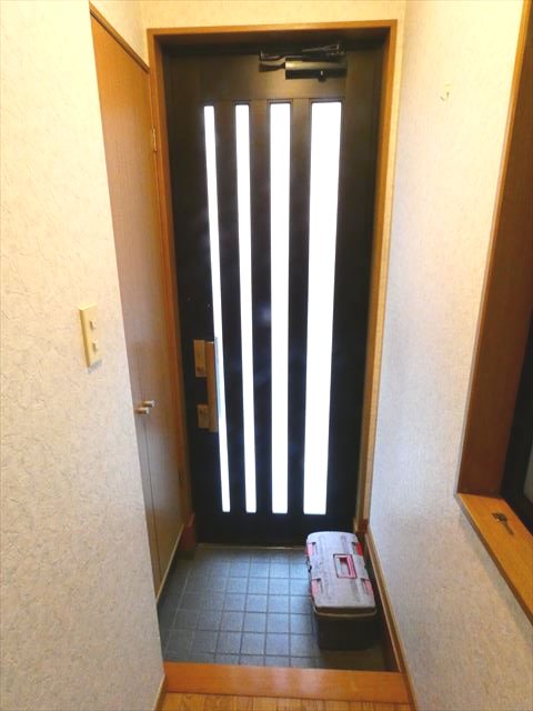 ルピナス南千住戸建て  玄関