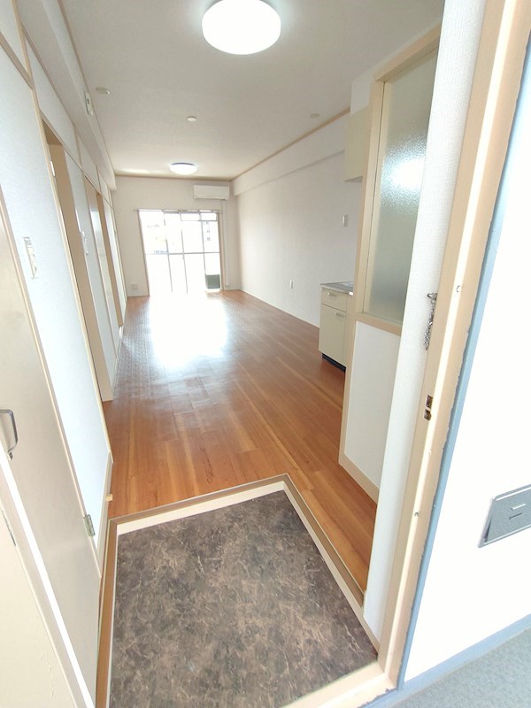 第一日東ハイツ 玄関