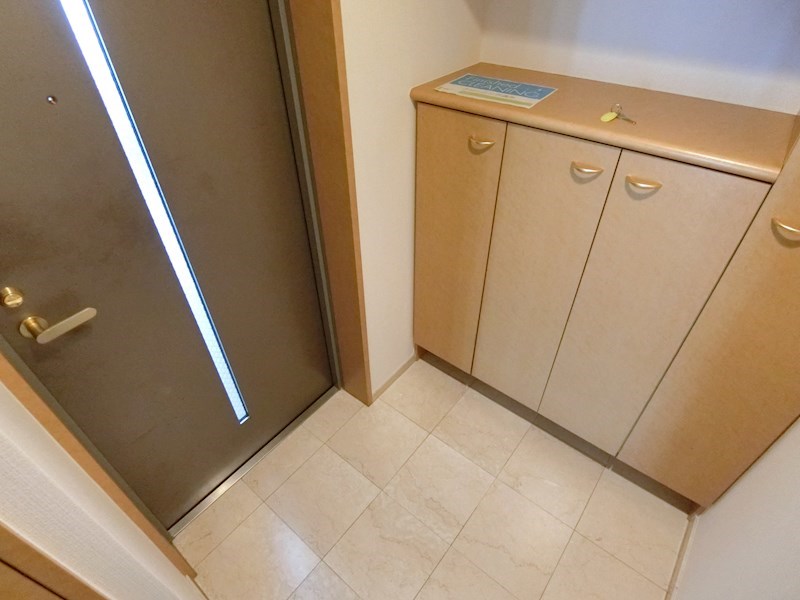 シャリエ日暮里 玄関