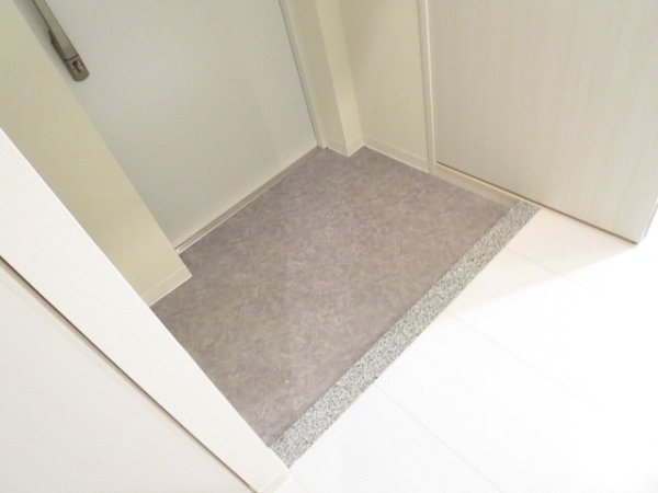 ヒュペリオン東陽町 玄関