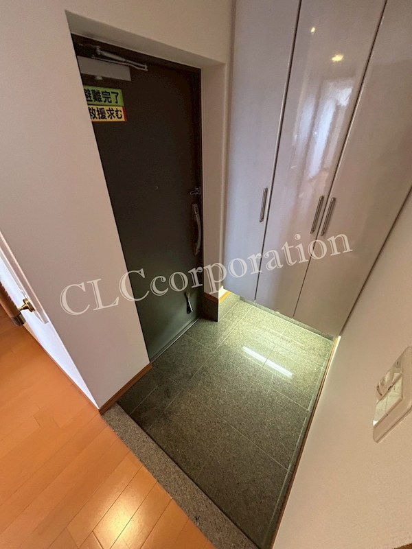 イトーピア大島ステーションコート 玄関