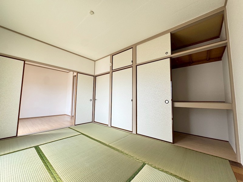 泉ハイツ ベッドルーム