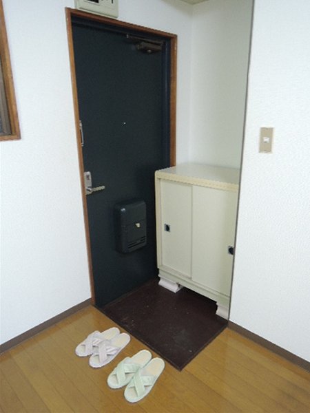 リバーサイドマンション 玄関