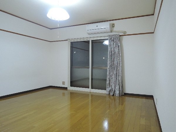 リバーサイドマンション ベッドルーム