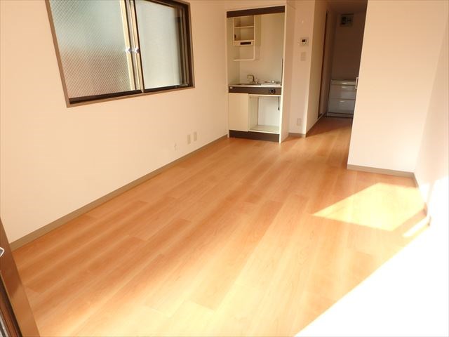 ホワイトキャビン ベッドルーム