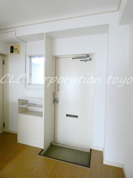東陽第三関根ビル 玄関