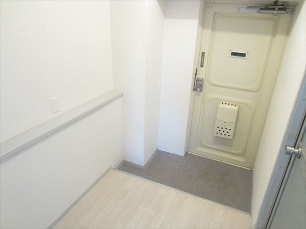 メゾン・ド・メルシー  玄関