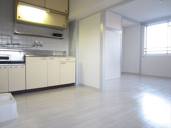 メゾン・ド・メルシー  リビング