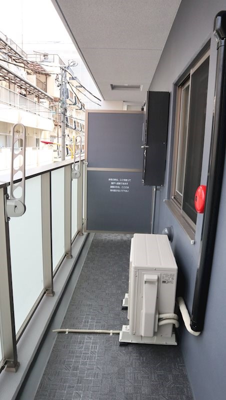 Coｍfort Residence Nippori ベランダ