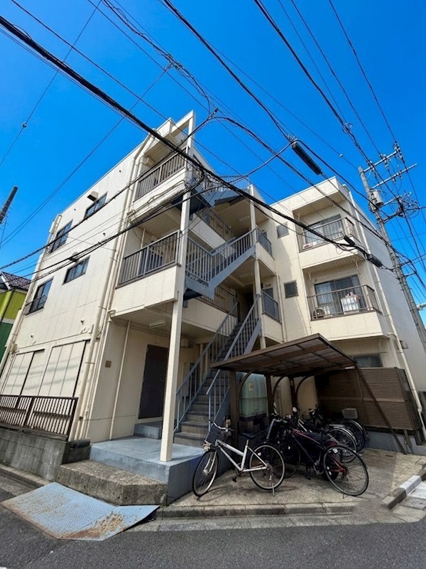 モア9 外観