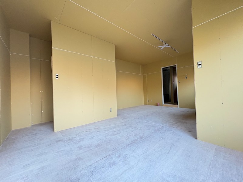 モア9 ベッドルーム