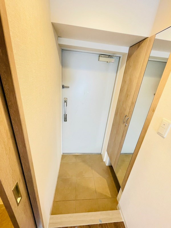 フレアコート北千住 玄関