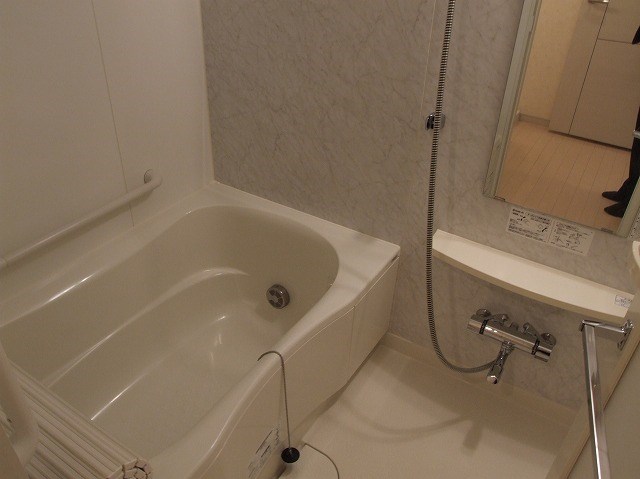 ロイヤルパークスシーサー南千住 風呂画像