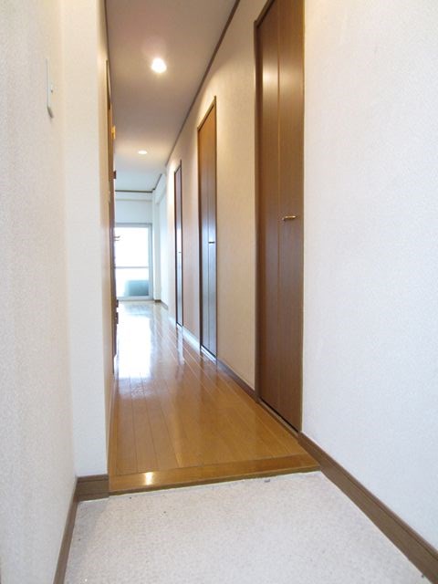 三泉ビル  玄関