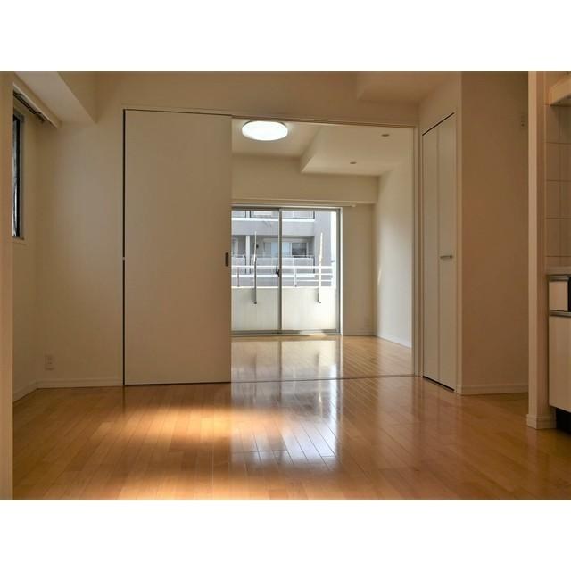 ルクレ新川レジデンス リビング