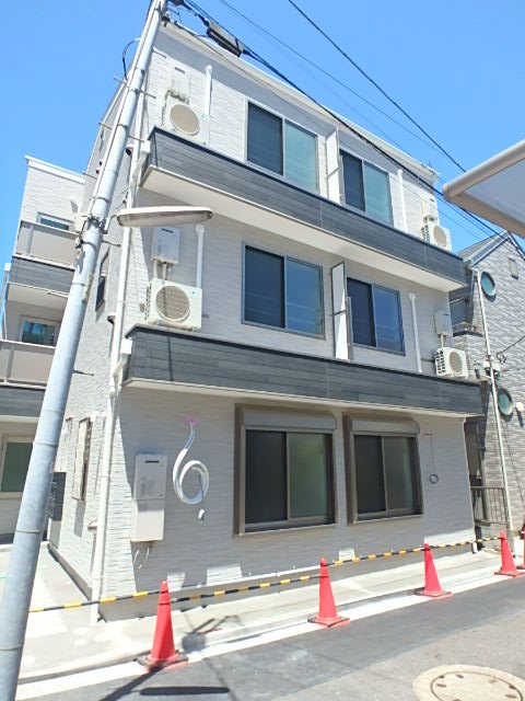 マーレ東あずま駅前    201号室 外観