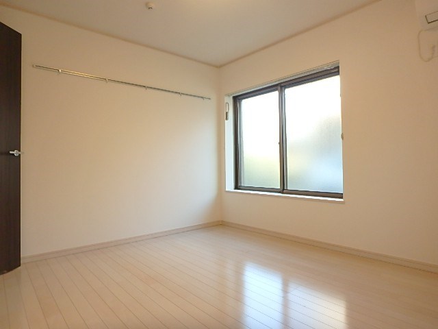 マーレ東あずま駅前    リビング